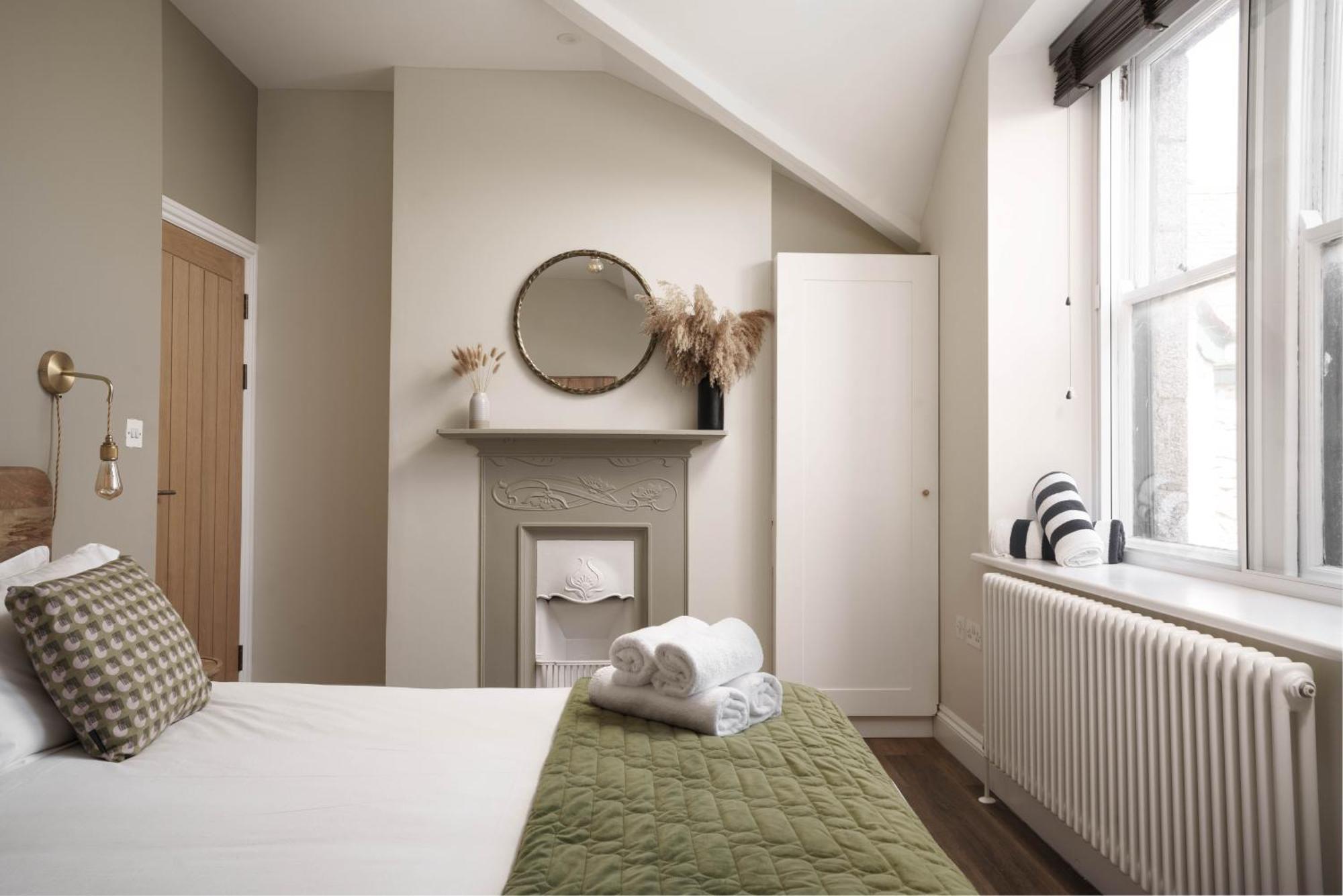 Modern Central One Bedroom Apartment In Penzance Kültér fotó